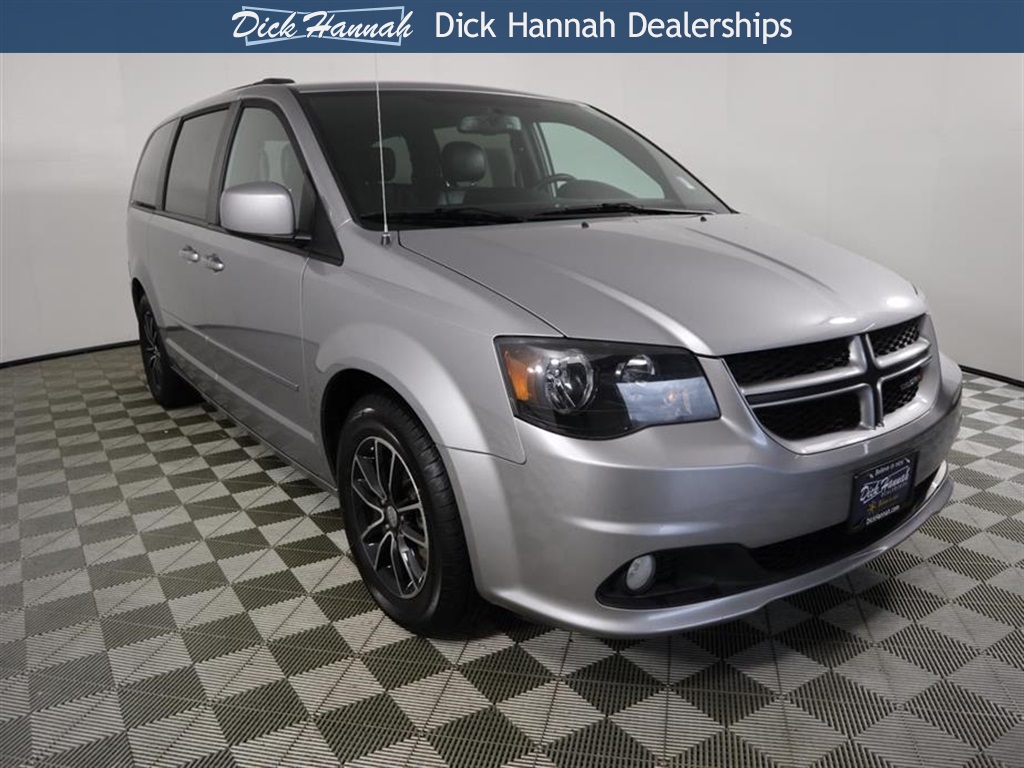 Certified Pre Owned 2017 Dodge Grand Caravan Gt 4d Penger Van In Certified Pre Owned 2017 Dodge Grand Caravan Gt